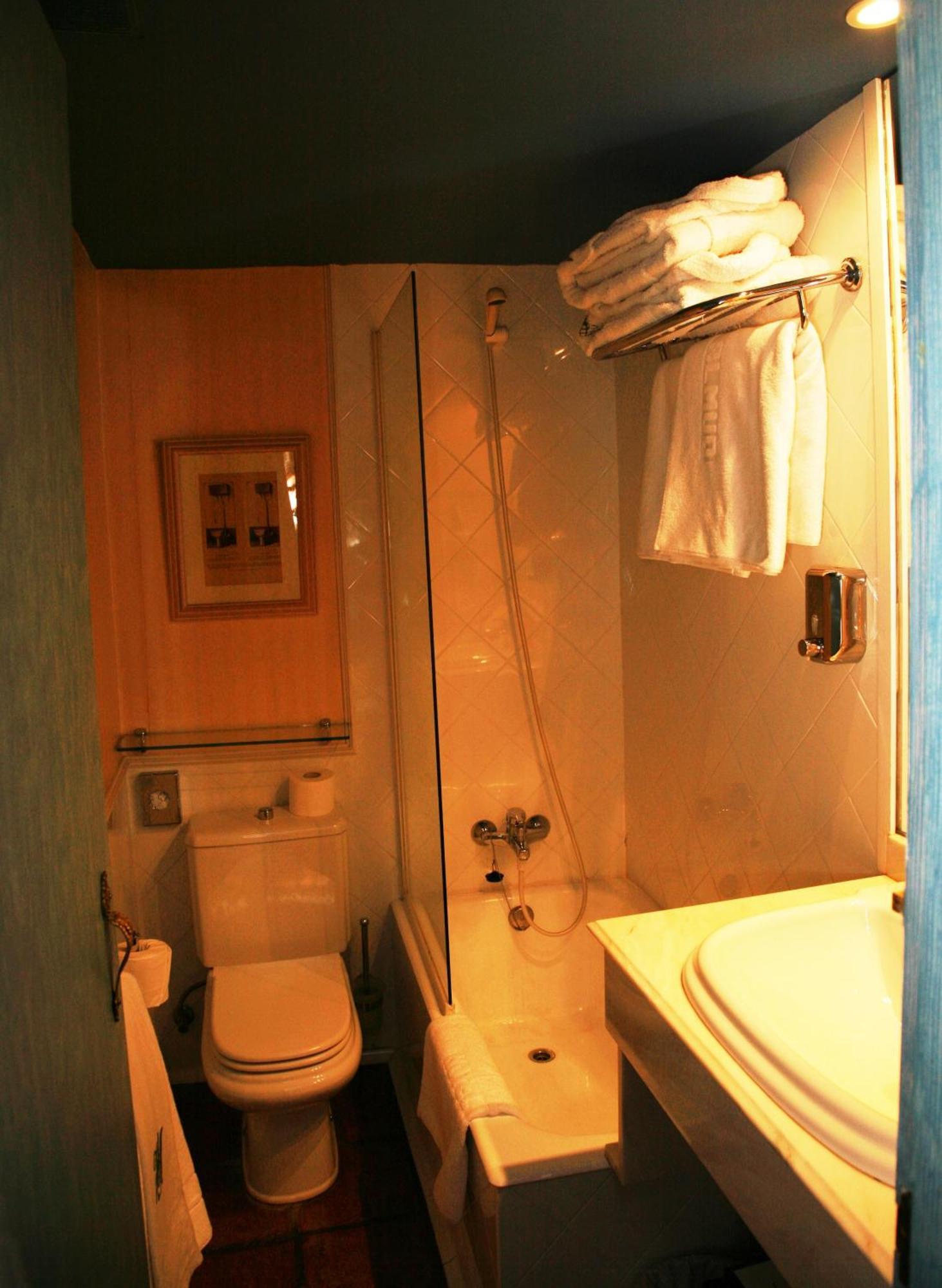 Hotel Almud Sallent de Gállego Quarto foto