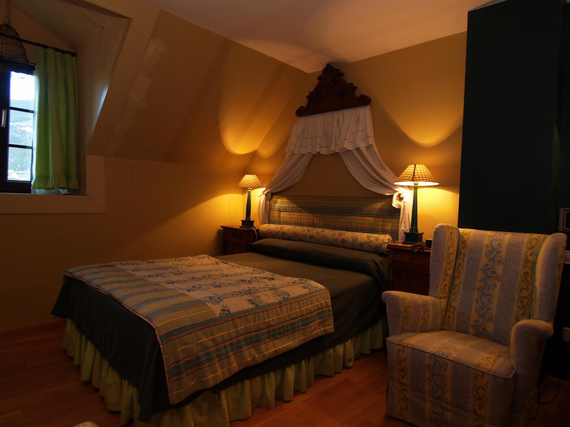 Hotel Almud Sallent de Gállego Quarto foto